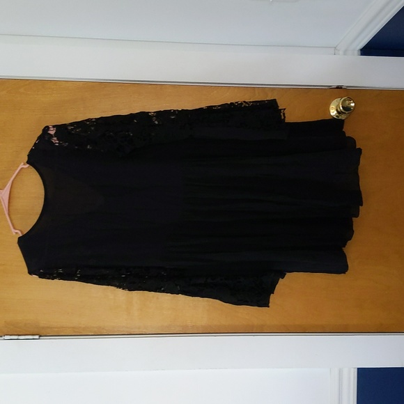 Boho black lace knee length dress - Picture 5 of 8